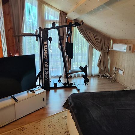MAXX Lodge Bacău Buitenkant foto