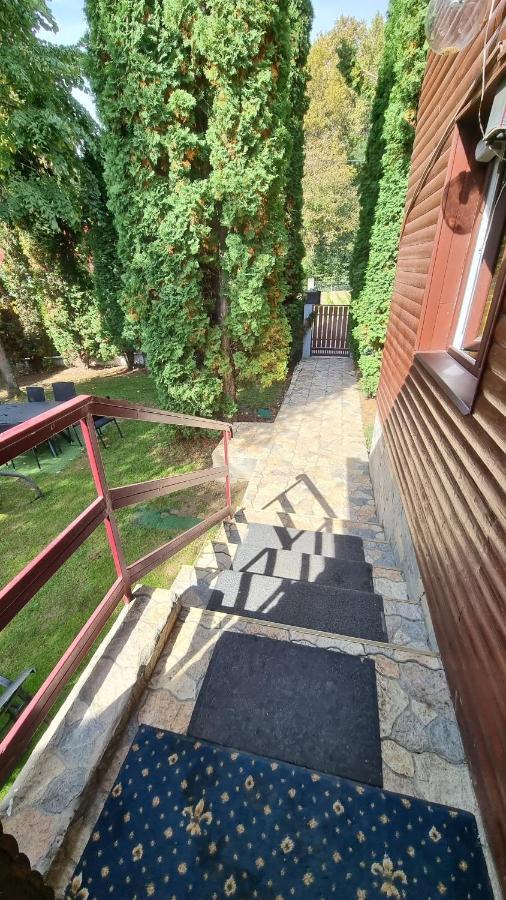 MAXX Lodge Bacău Buitenkant foto