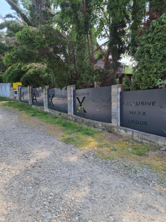 MAXX Lodge Bacău Buitenkant foto