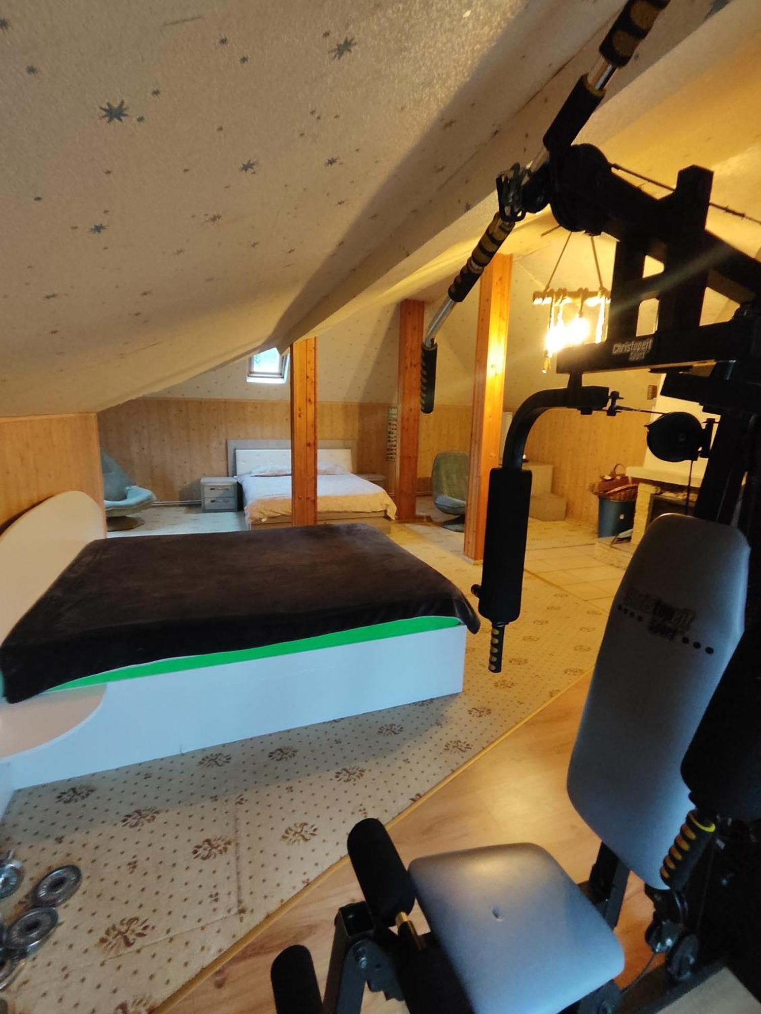 MAXX Lodge Bacău Buitenkant foto