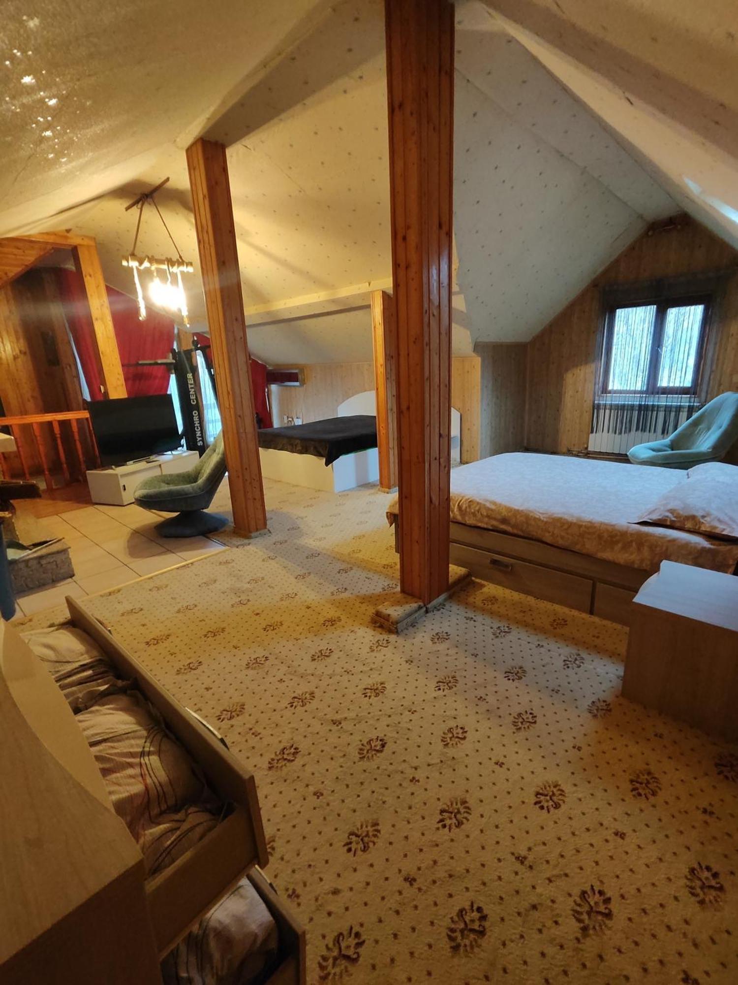 MAXX Lodge Bacău Buitenkant foto