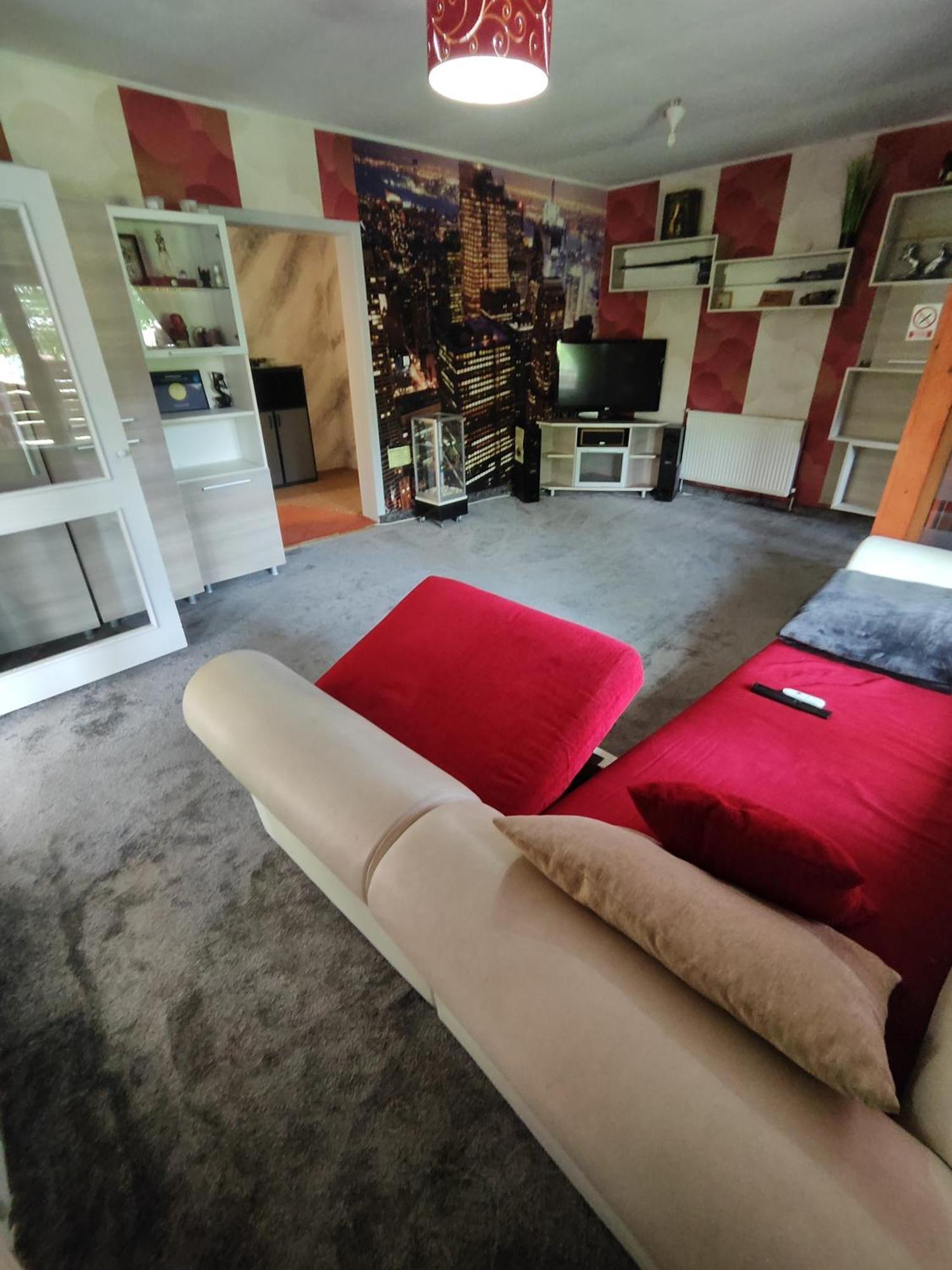 MAXX Lodge Bacău Buitenkant foto